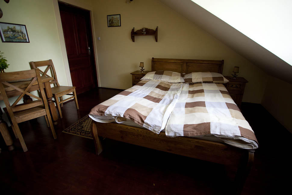 Dwor Na Wichrowym Wzgorzu Bed & Breakfast Przybyslawice Room photo